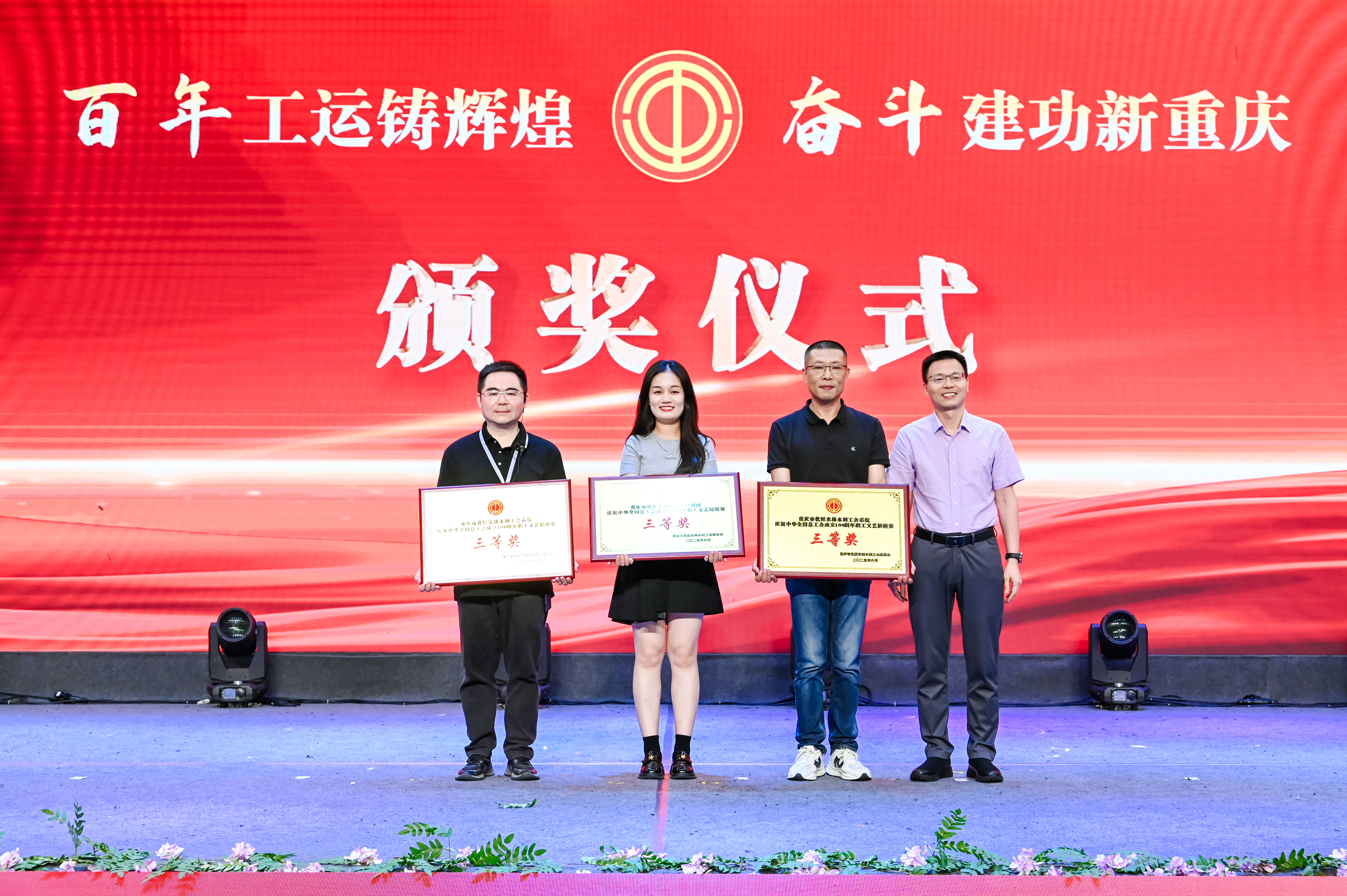 SST_1225-opq3717929894.jpg SST_1225-opq3717929894.jpg